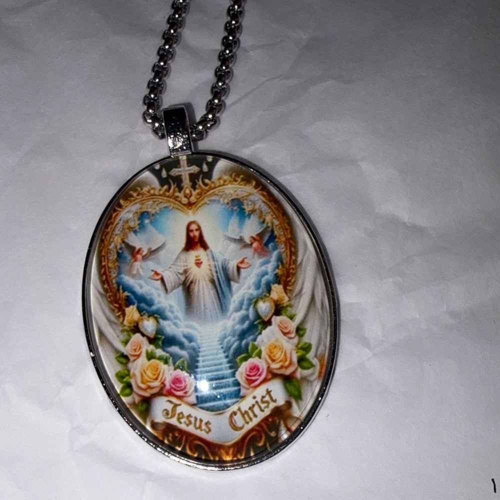 Silver Jesus Christ Pendant Necklace New